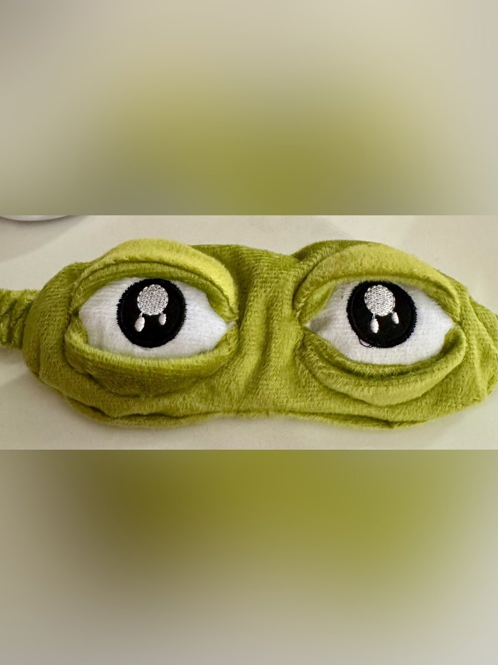 Frog Eye Plush Adjustable Eyelid Sleep Mask New - Picture 6 of 8